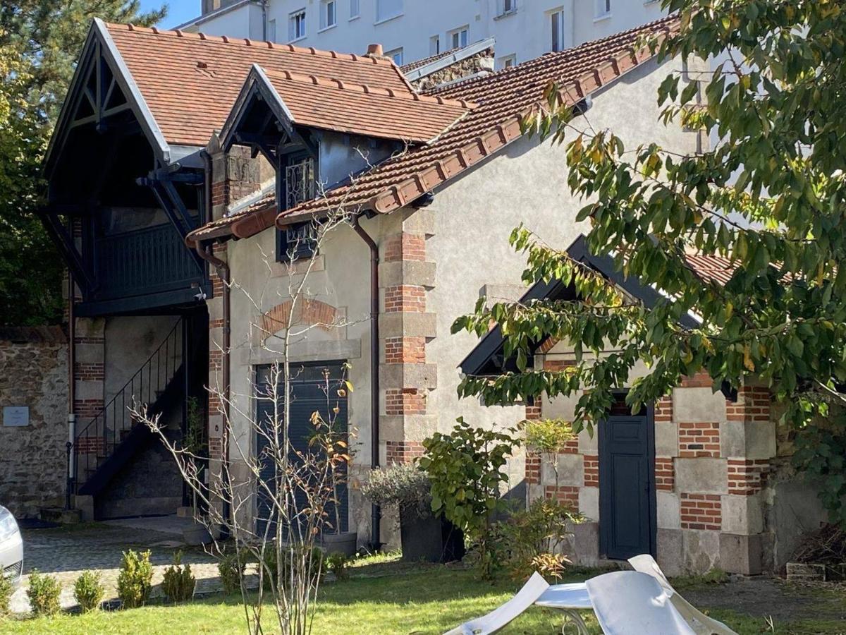 La Villa Beaupeyrat - Apparthotels De Charme Dans Batisse De Caractere A 400M Du Coeur De Ville De Limoges Apartment 4*